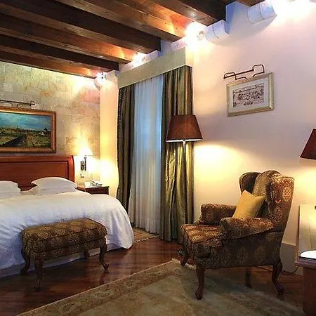 Otel The Pucic Palace 5*